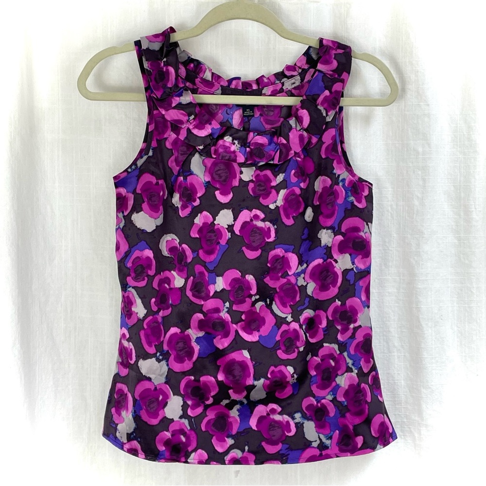 BANANA REPUBLIC Fancy Floral Tank Top purple magenta black polyester satin